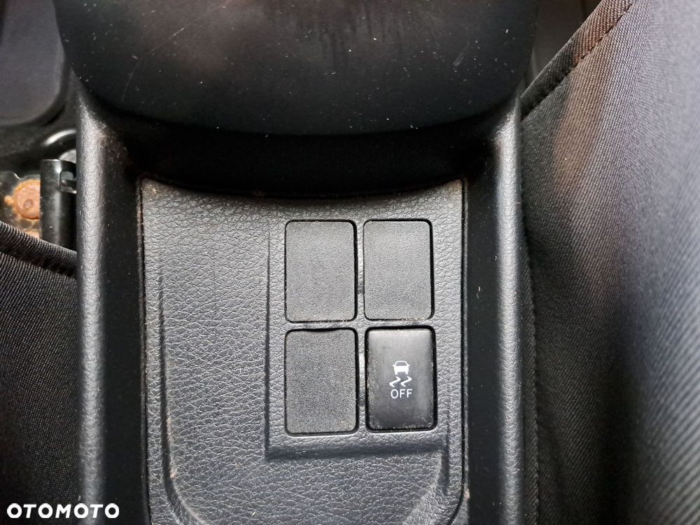 Toyota Yaris - 27