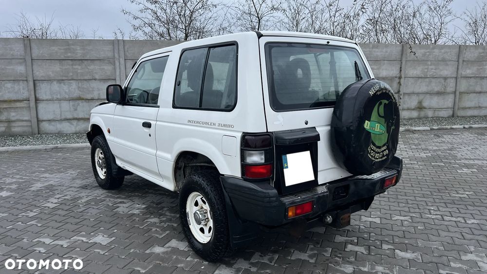 Mitsubishi Pajero - 4