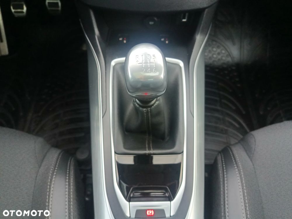 Peugeot 308 BlueHDi 130 Allure - 29