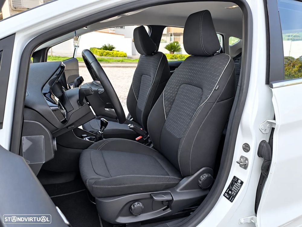 Ford Fiesta 1.5 TDCi Titanium - 32