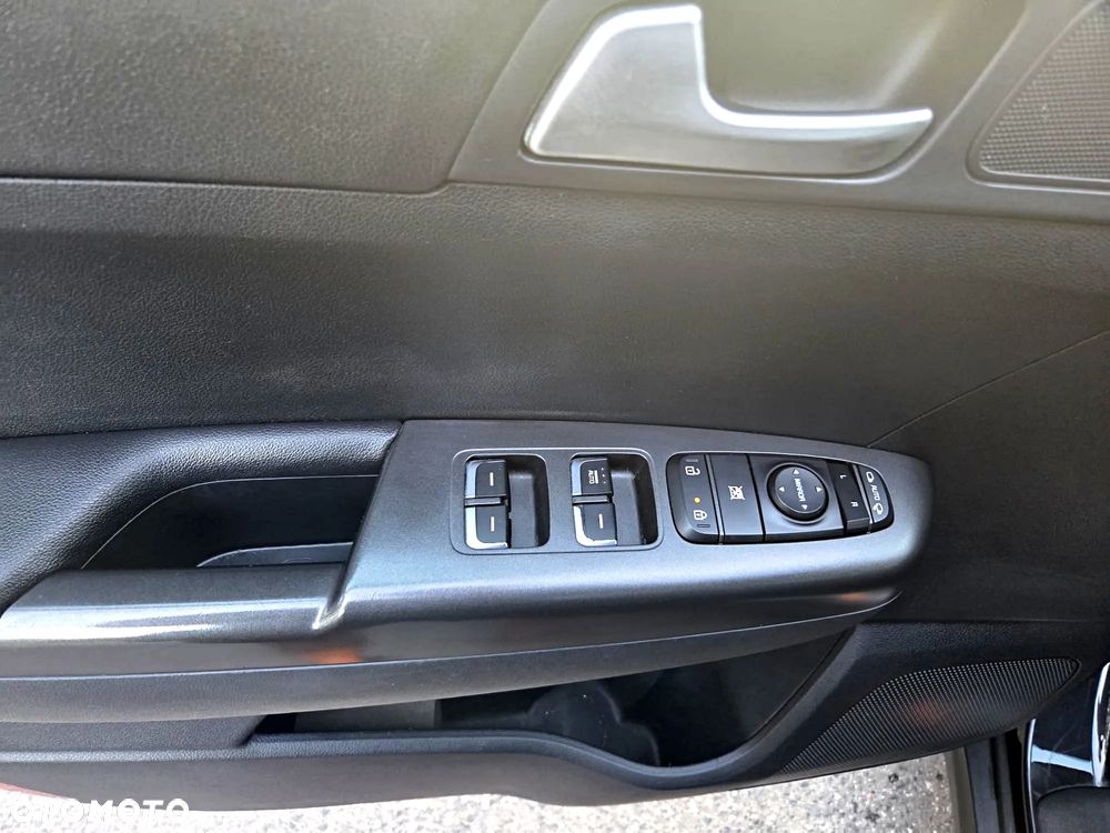 Kia Sportage 1.6 GDI 2WD Vision - 19