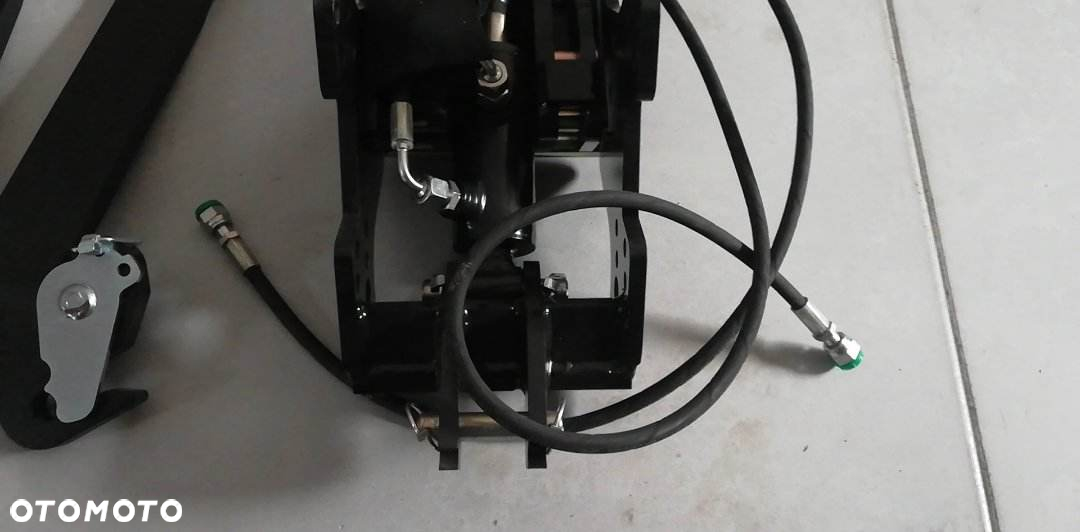 przedni zaczep TUZ John Deere 2320 2032R LVB24811 - 9