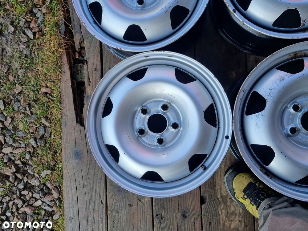 VW T5,T6 felgi 7x17 ET55 5X120 bdb stan 4szt. - 3