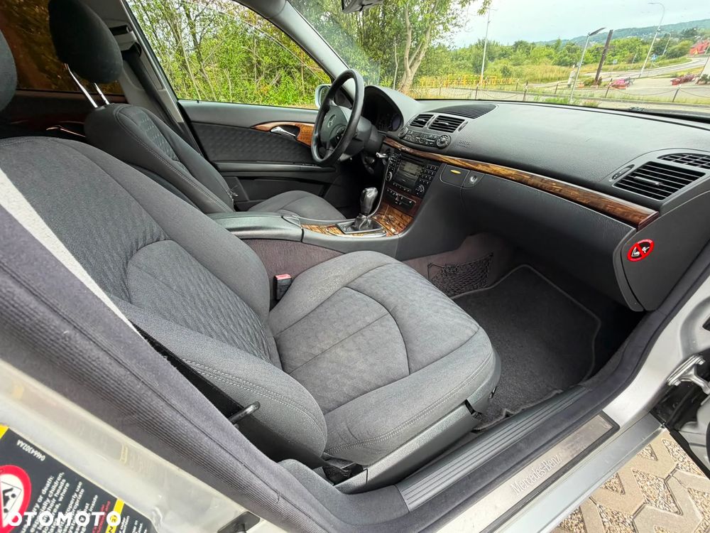 Mercedes-Benz Klasa E 270 CDI Avantgarde - 34
