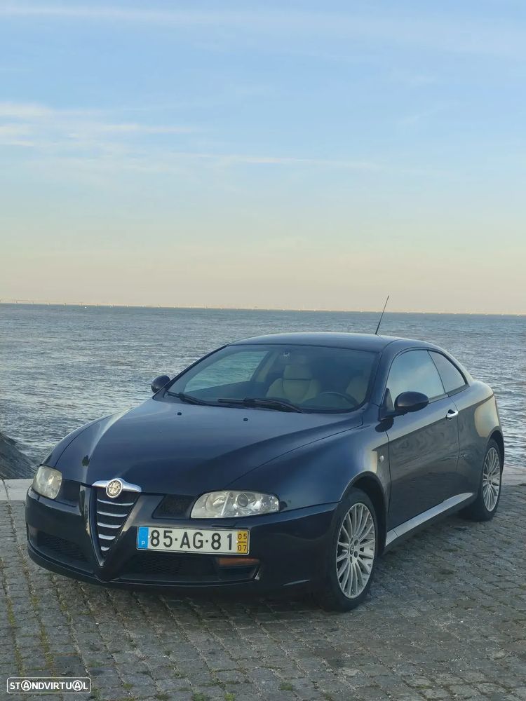 Alfa Romeo GT 1.9 JTD M-JET - 1