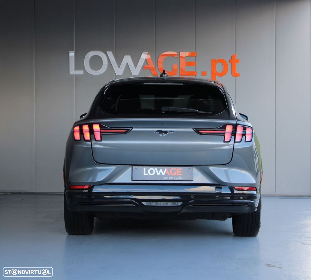 Ford Mustang Mach-E Alargada AWD - 11