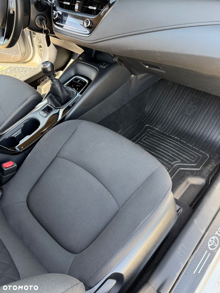 Toyota Corolla 1.6 Comfort - 11