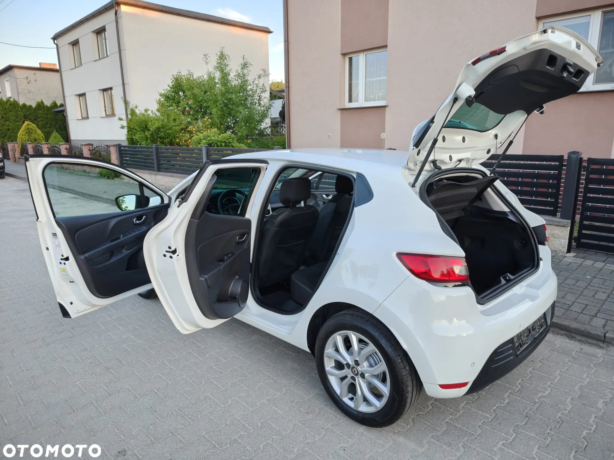 Renault Clio - 7