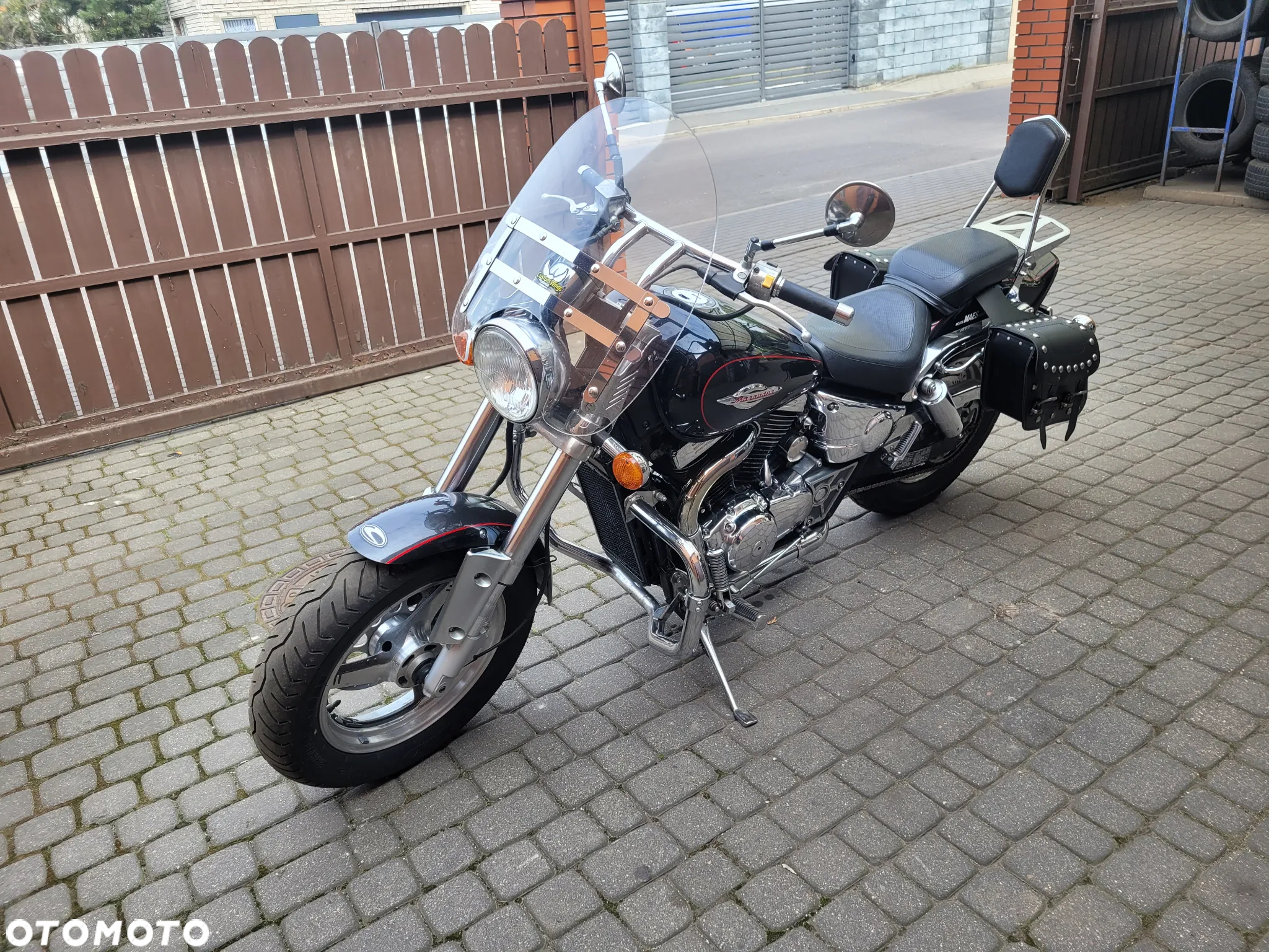 Suzuki Marauder - 7