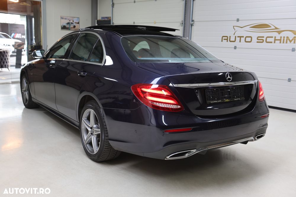 Mercedes-Benz E 300 de 4Matic 9G-TRONIC AMG Line - 6