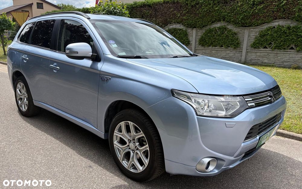 Mitsubishi Outlander - 7