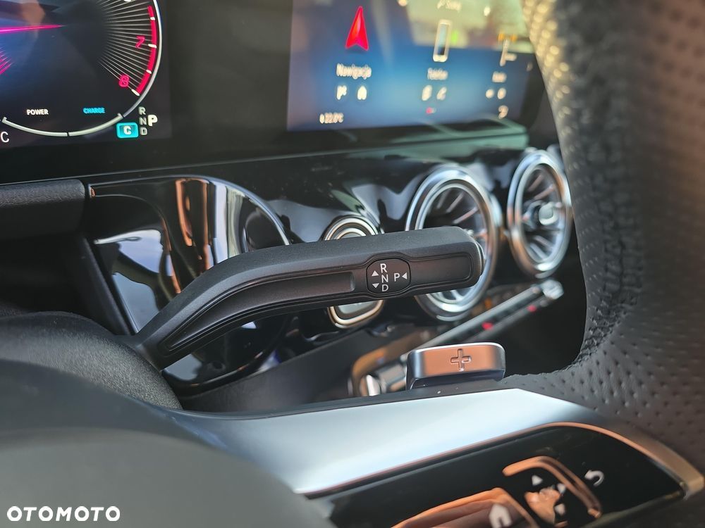 Mercedes-Benz GLA 200 mHEV AMG Line 7G-DCT - 15