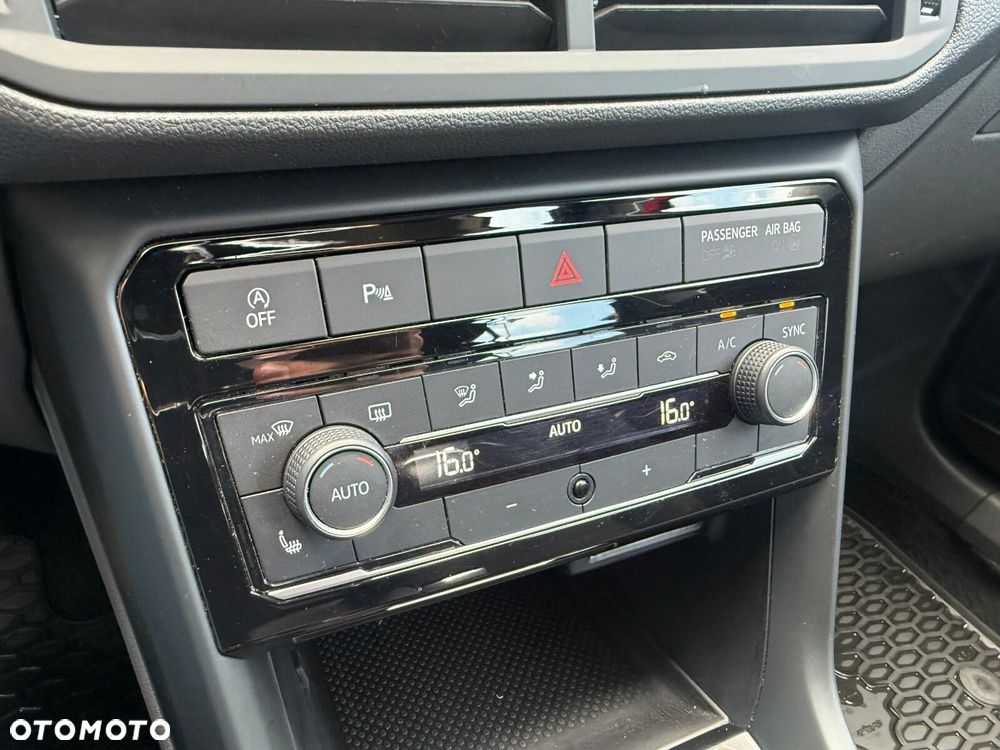 Volkswagen T-Cross - 25