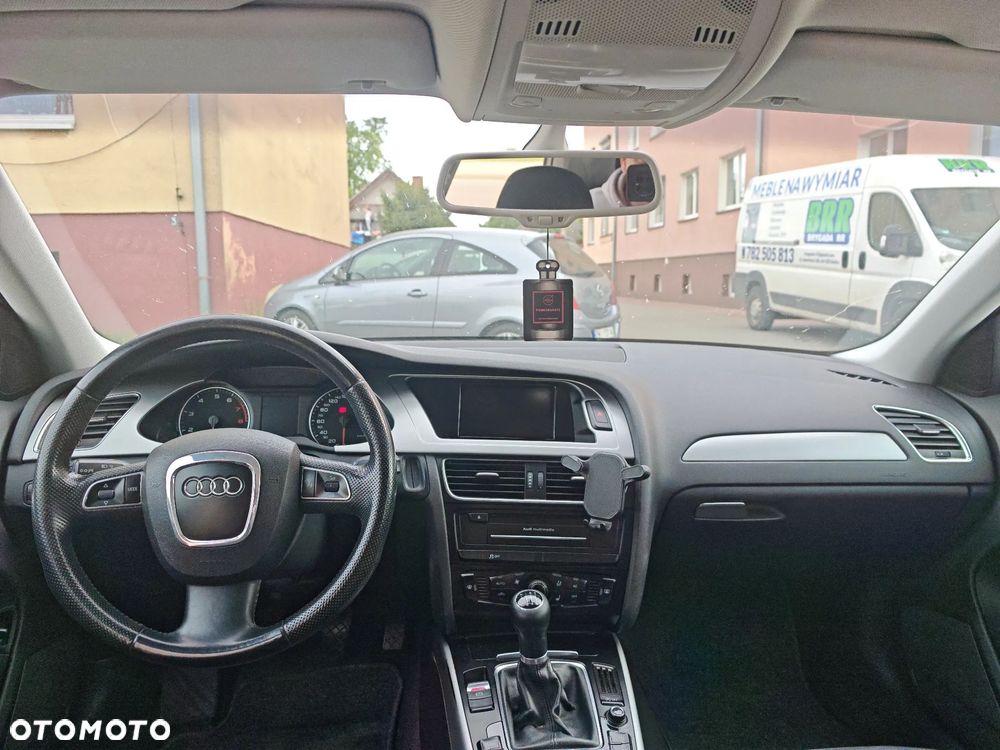 Audi A4 Avant 2.0 TFSI Attraction - 14