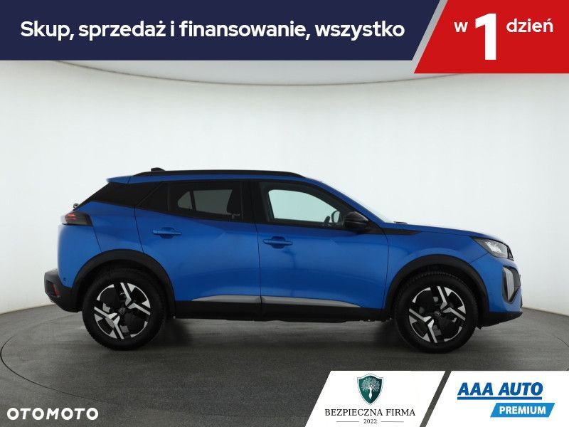 Peugeot 2008 - 8