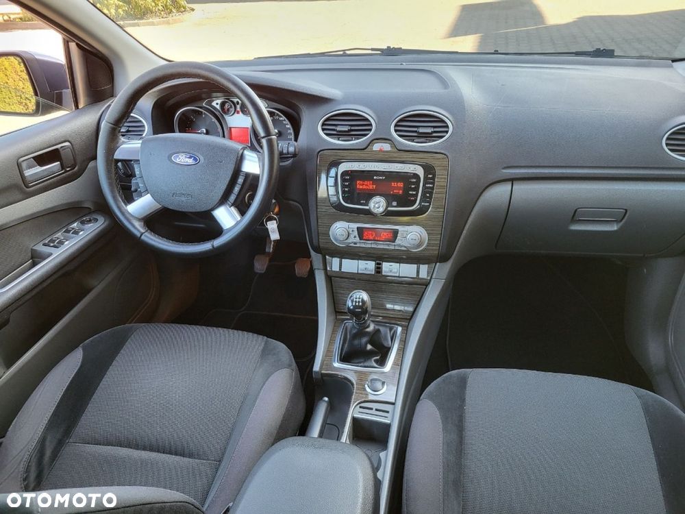 Ford Focus - 8