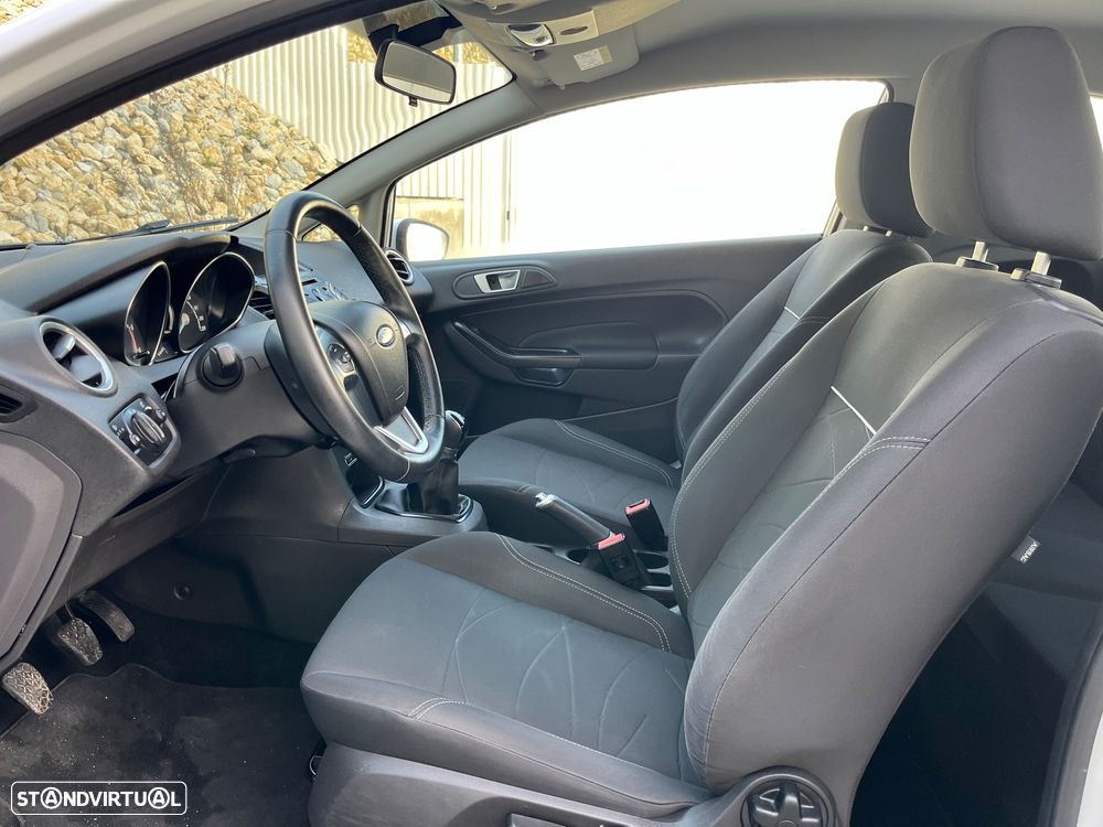 Ford Fiesta 1.5 TDCi STLine - 17
