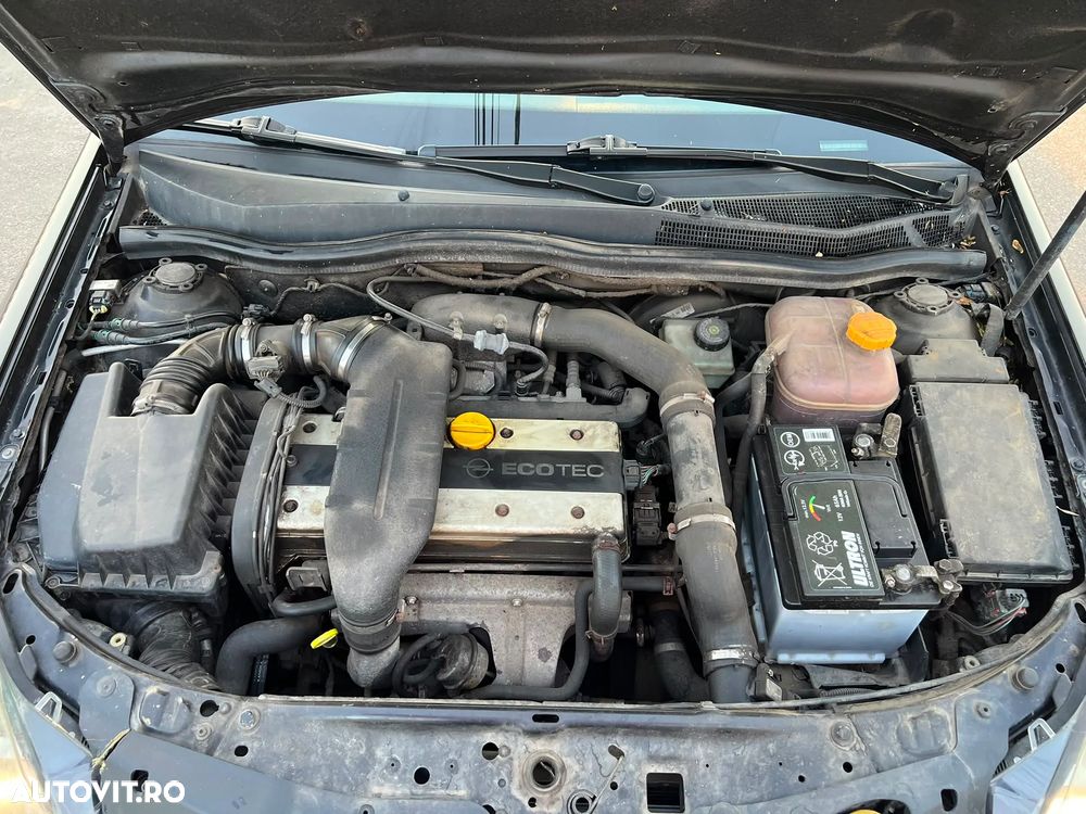 Opel Astra 2.0 Turbo Sport - 5