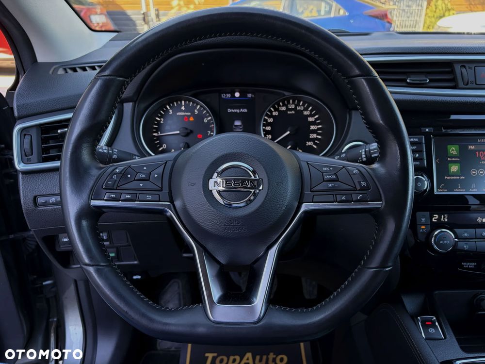 Nissan Qashqai 1.3 DIG-T DCT N-CONNECTA - 22