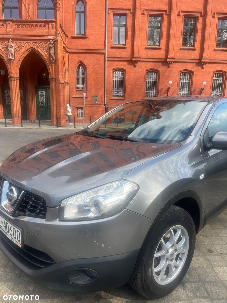 Nissan Qashqai - 1