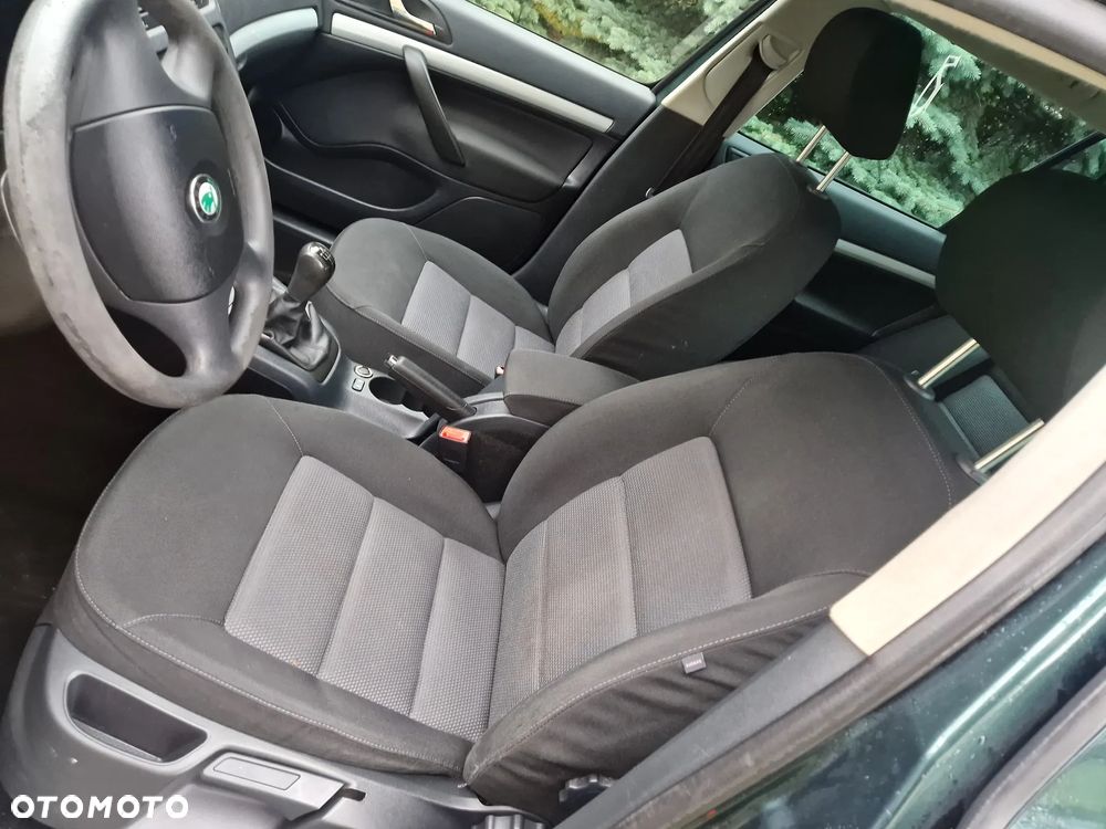 Skoda Octavia 1.8 T FSI Ambiente - 11