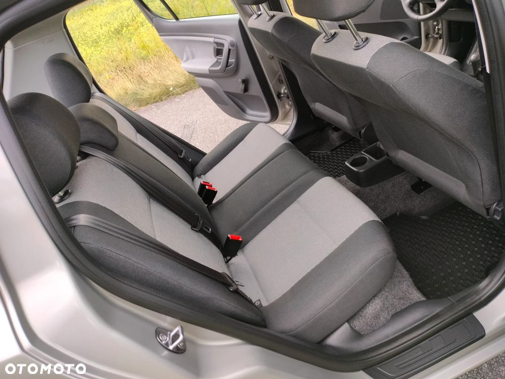 Skoda Fabia 1.2 12V Ambiente - 26