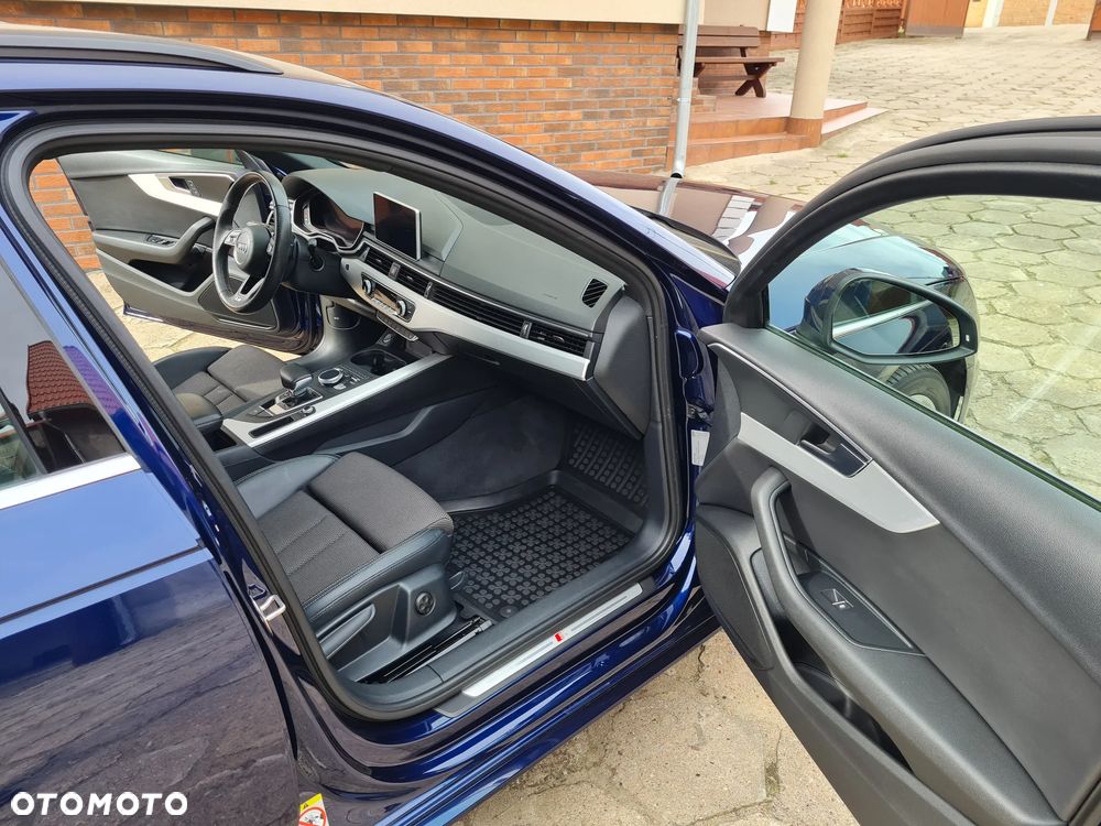 Audi A4 Avant 35 TDI Sport S tronic - 14