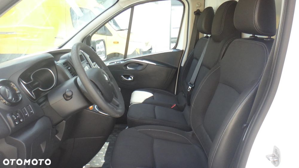 Renault Trafic - 13