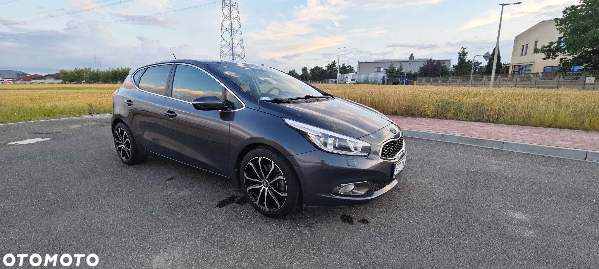 Kia Ceed - 24
