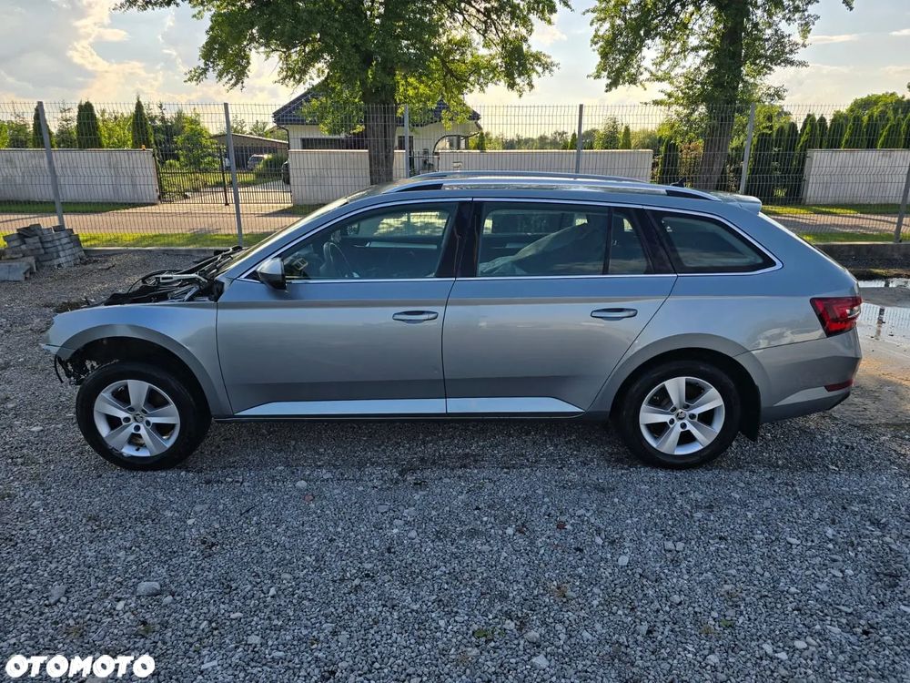 Skoda Superb 1.4 TSI 4x4 ACT Ambition - 2