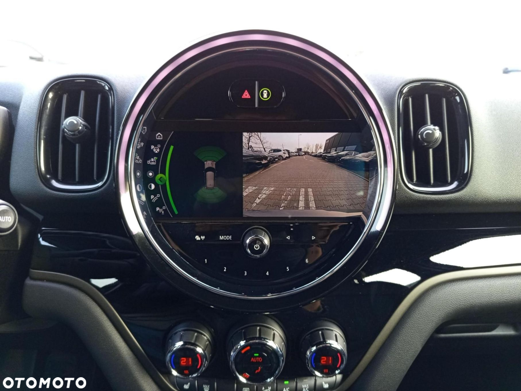 MINI Countryman - 16