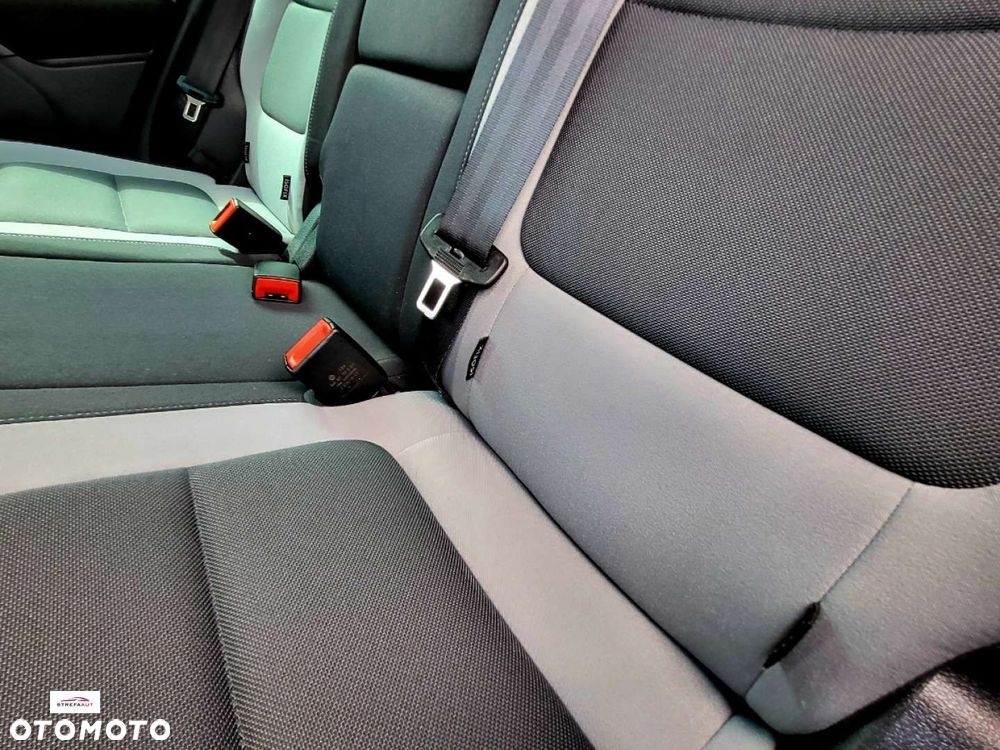 Volkswagen Tiguan - 33