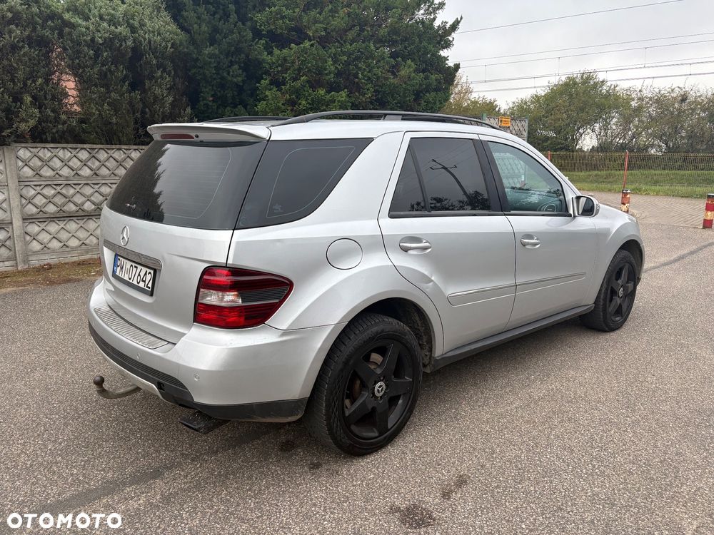 Mercedes-Benz ML - 4
