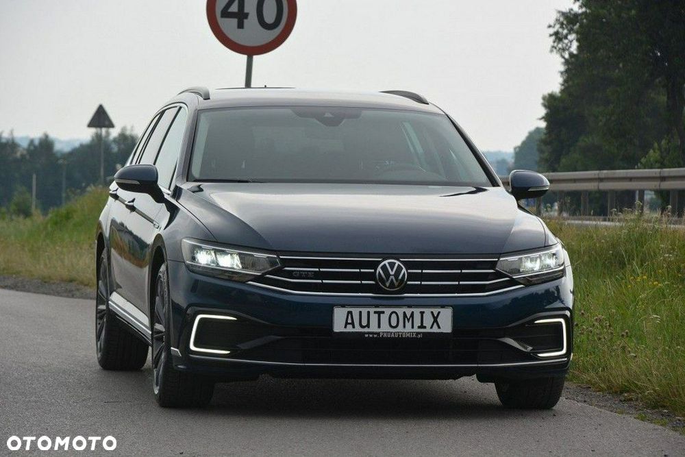 Volkswagen Passat - 10