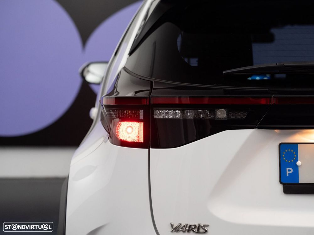 Toyota Yaris Cross 1.5 HDF Comfort Plus - 11