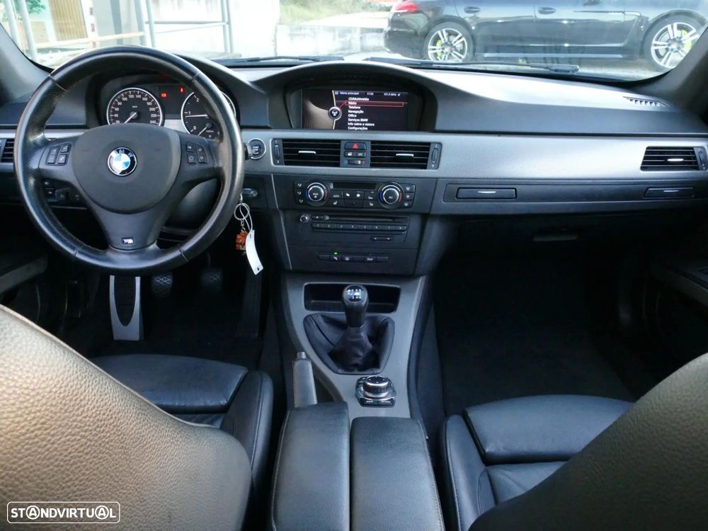 BMW 320 d Coupe - 36