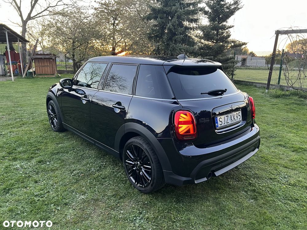 MINI Cooper Standard - 2