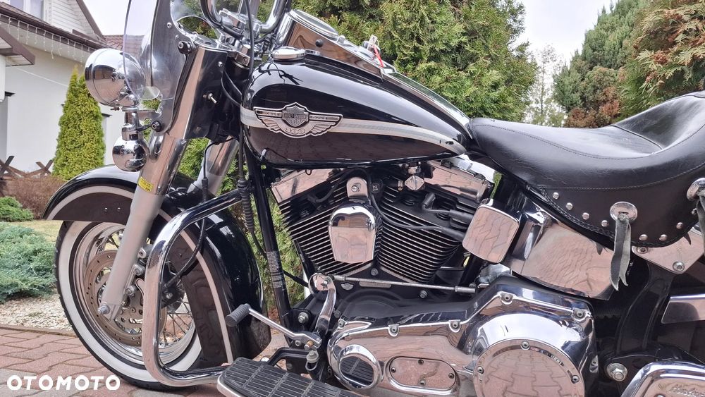 Harley-Davidson Softail Heritage Classic - 19