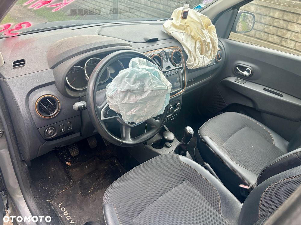 Dacia Lodgy TCe 115 Stepway - 15