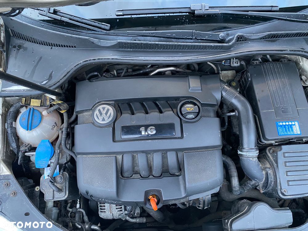 Volkswagen Golf - 11