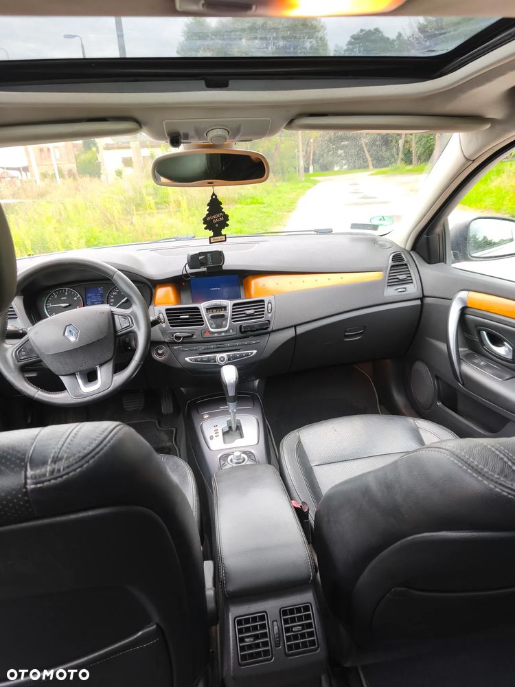 Renault Laguna 2.0 DCi Initiale - 9