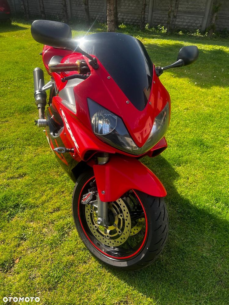 Honda CBR - 3