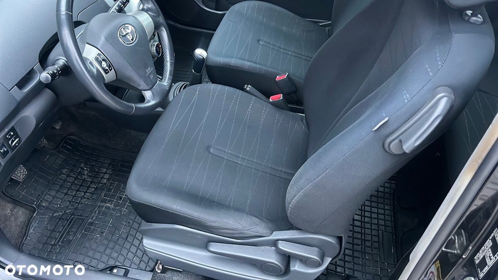 Toyota Yaris 1.0 VVT-i Style - 16