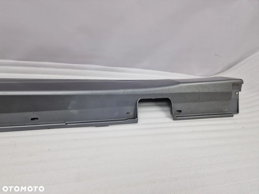 BMW E60 5 04- PRAWA LISTWA PROGOWA / NAKŁADKA PROGU , NR 51717033760 , NR AUKCJI PR305 - 9