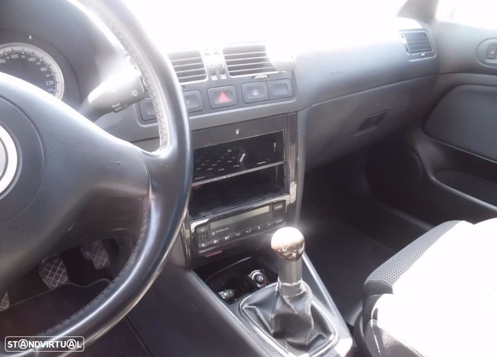 Peças Volkswagen Bora (1J2) 1998 a 2005 - 9