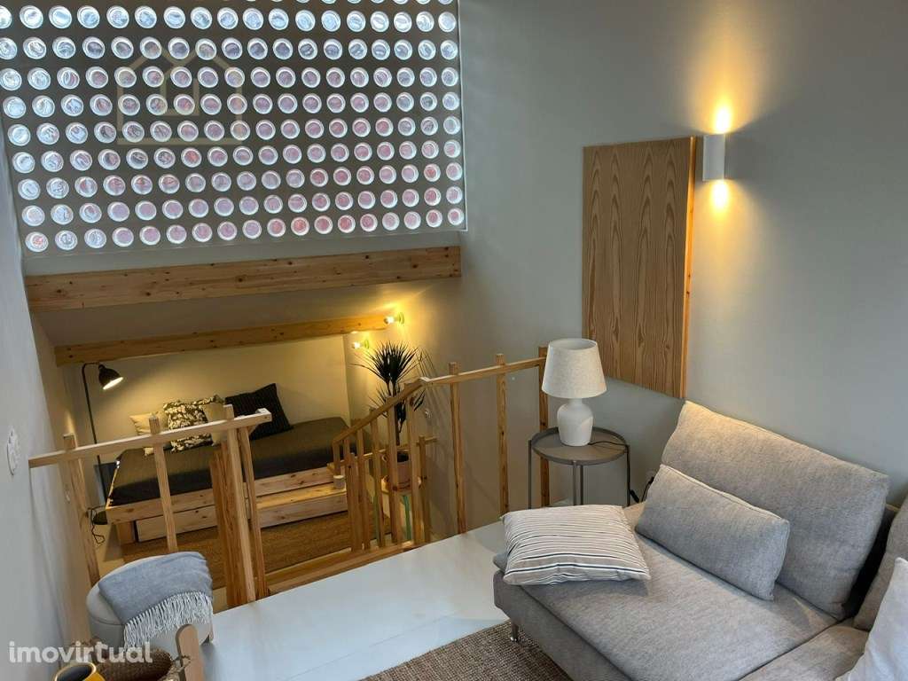 Moradia T2 no Largo do Adro, próxima ao Rio Douro, para comprar no ... - Grande imagem: 2/26