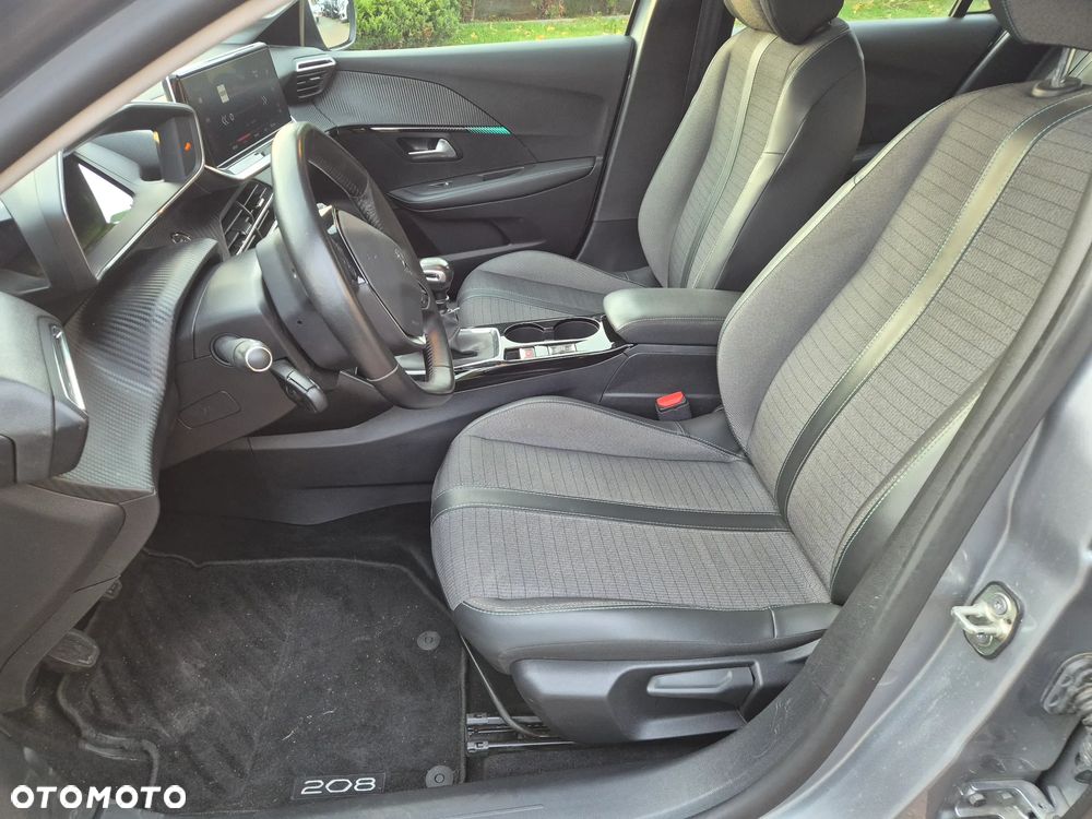 Peugeot 208 PureTech 100 Allure - 7