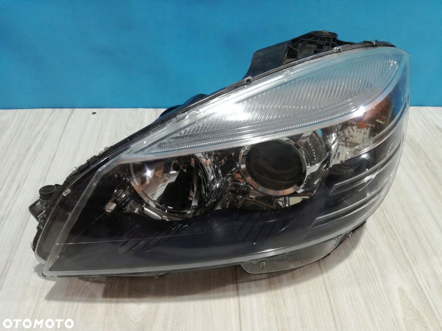 Mercedes CLC CL 203 08/11 lampa reflektor przód lewa - 1