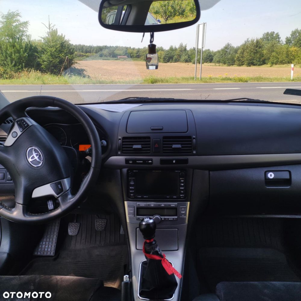 Toyota Avensis 2.2 D-4D Prestige - 7