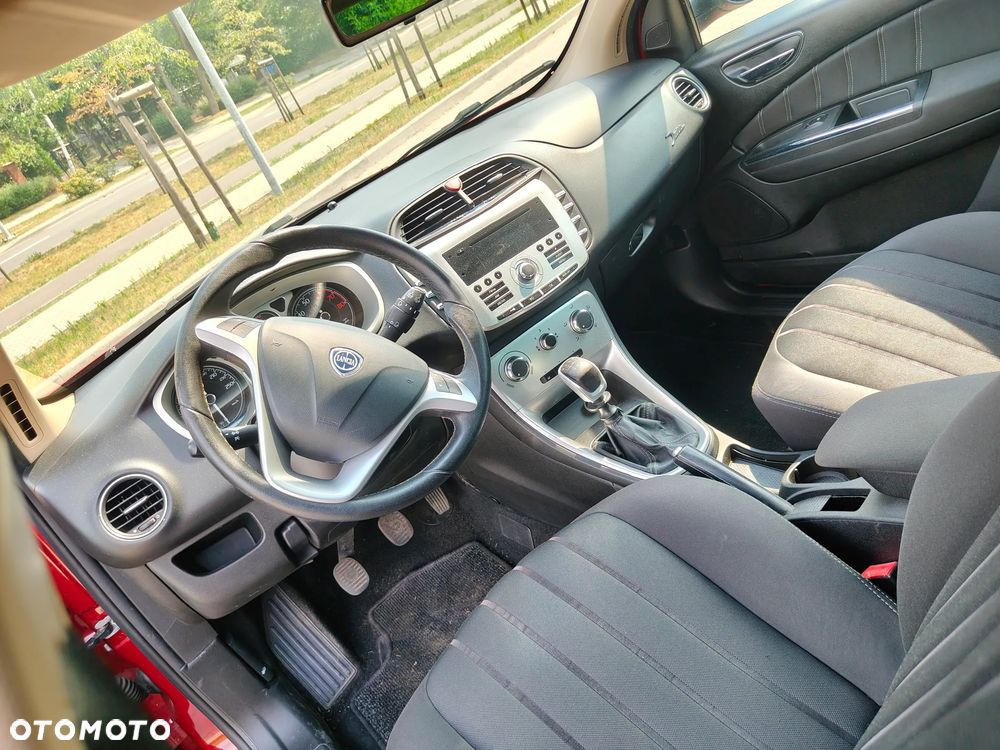 Lancia Delta 1.4 TurboJet 16v Gold - 25